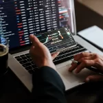 Investir dinheiro: 4 dicas de como começar!
